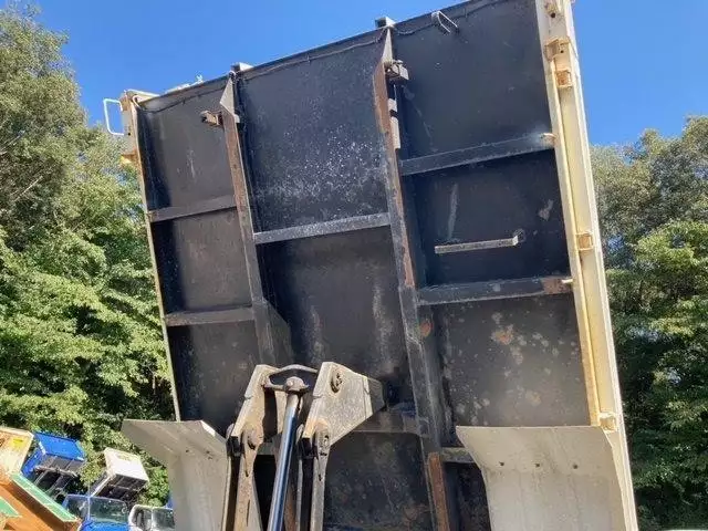 平成24年09月中古中型日野レンジャーの画像18