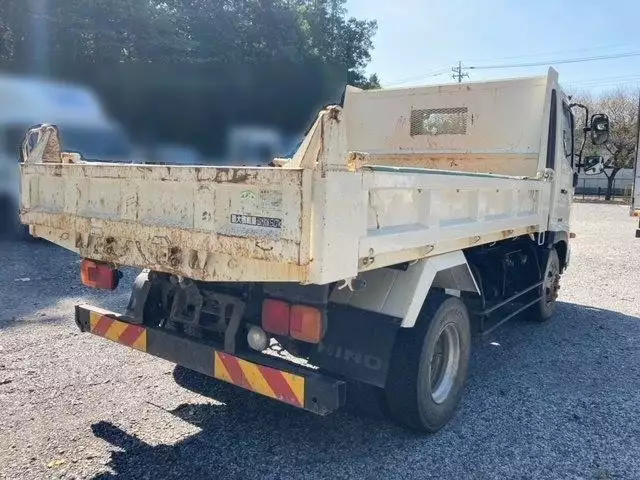 平成24年09月中古中型日野レンジャーの画像3