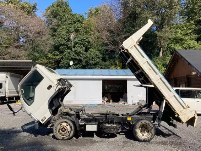 平成23年11月中古小型いすゞエルフの画像20