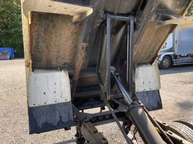 平成23年11月中古小型いすゞエルフの画像24