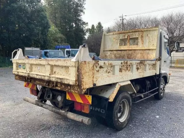 平成23年08月中古中型日野レンジャーの画像3