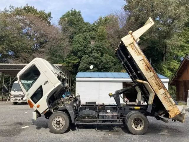 平成23年08月中古中型日野レンジャーの画像22