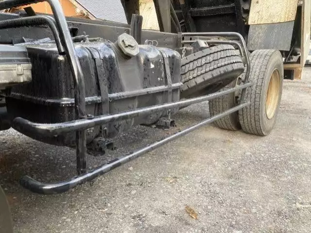 平成24年02月中古中型いすゞフォワードの画像17