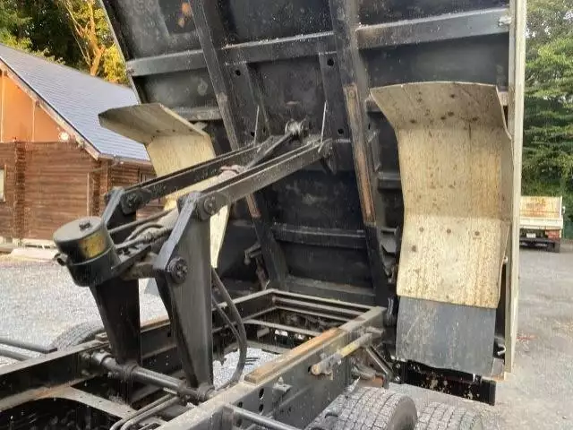 平成24年02月中古中型いすゞフォワードの画像19