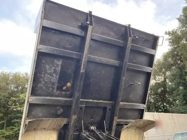 平成24年02月中古中型いすゞフォワードの画像26