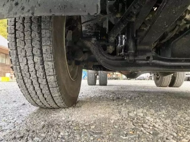 平成24年02月中古中型いすゞフォワードの画像38