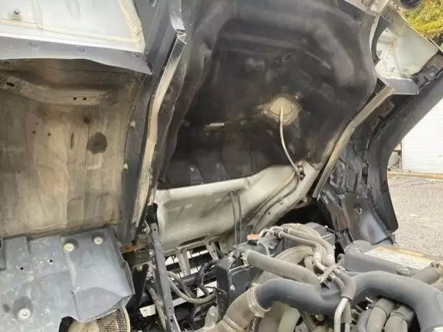 平成24年02月中古中型いすゞフォワードの画像9