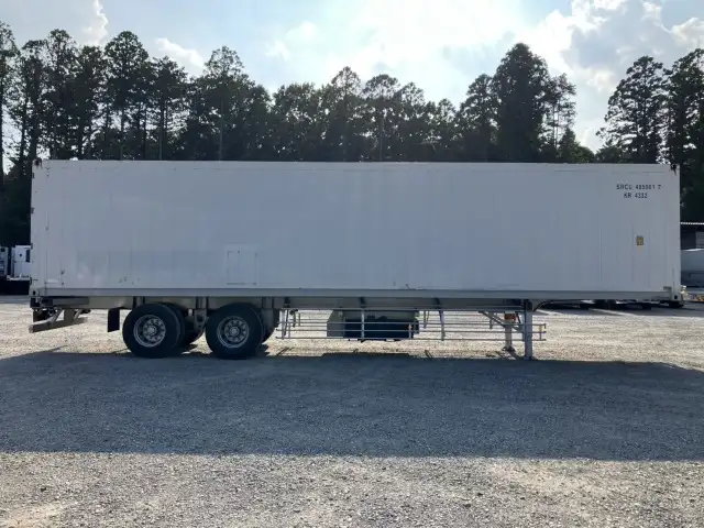 ☆車検付き(R7.7.16)☆ 令和3年 40FT2軸コンテナシャシ冷凍コンテナSET 冷凍機:サーモキング 積載:24,000㎏の画像4