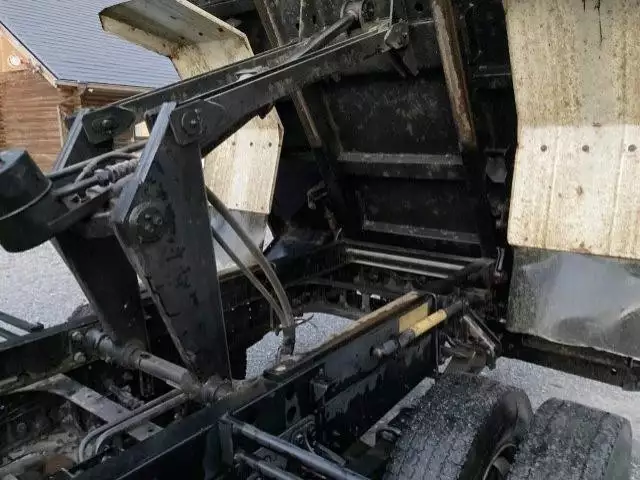 平成24年02月中古中型いすゞフォワードの画像16