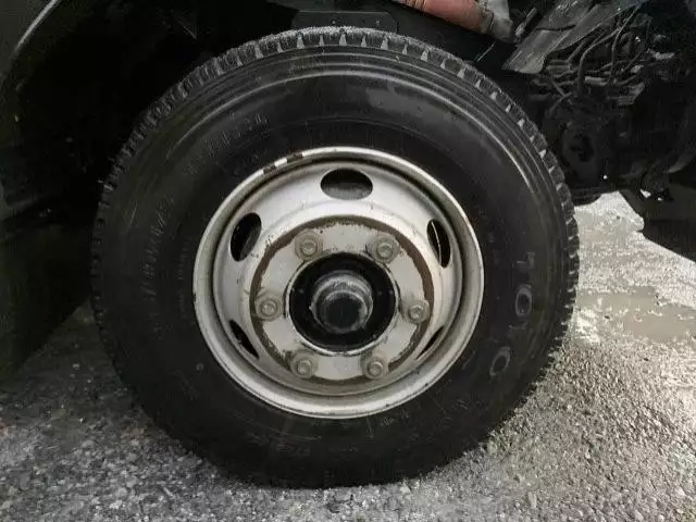 平成24年02月中古中型いすゞフォワードの画像28