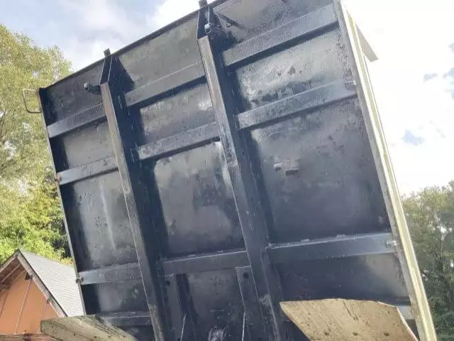 平成24年02月中古中型いすゞフォワードの画像19