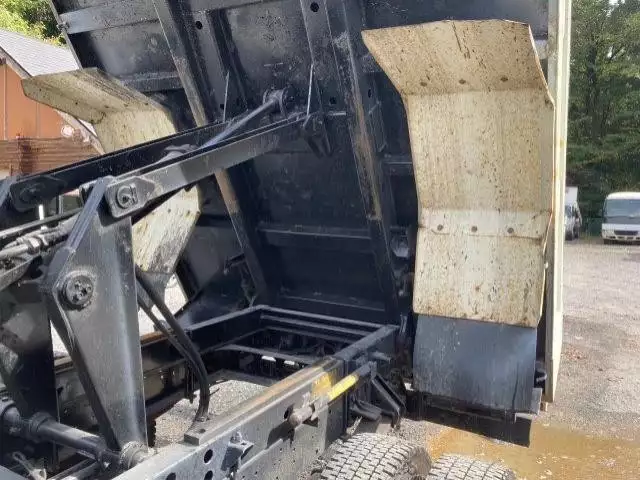 平成24年02月中古中型いすゞフォワードの画像20