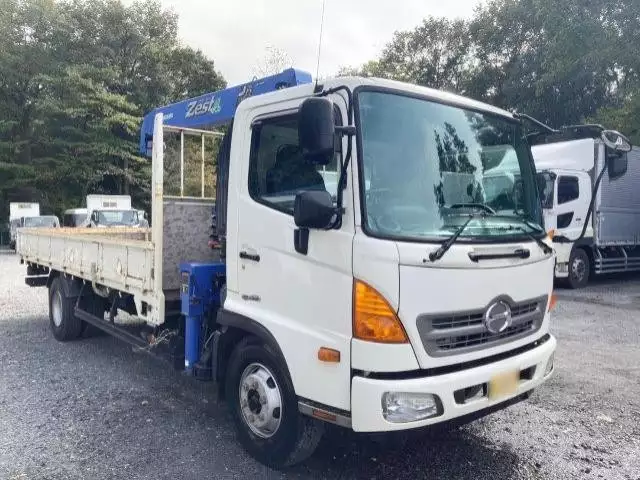 平成24年10月中古中型日野レンジャーの画像2