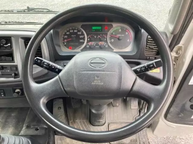 平成24年10月中古中型日野レンジャーの画像47