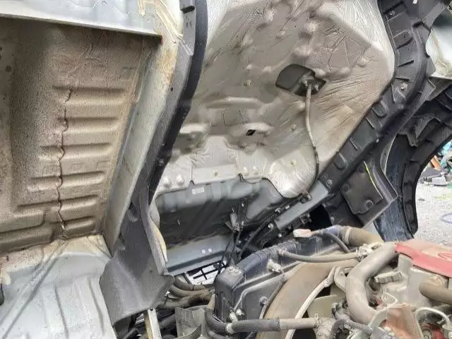 平成24年10月中古中型日野レンジャーの画像8