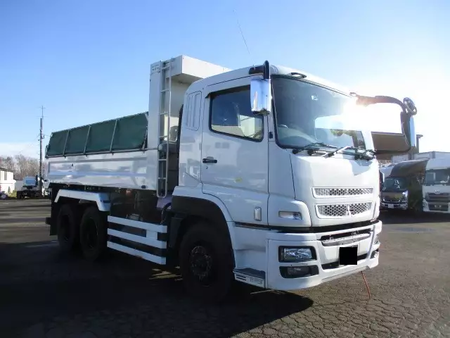 平成25年10月中古大型ダンプ三菱ふそうスーパーグレートの画像3