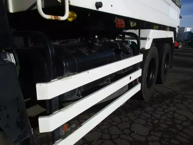 平成25年10月中古大型ダンプ三菱ふそうスーパーグレートの画像9