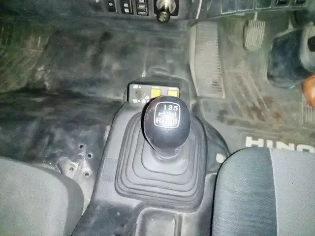 平成27年03月中古中型日野レンジャーの画像40