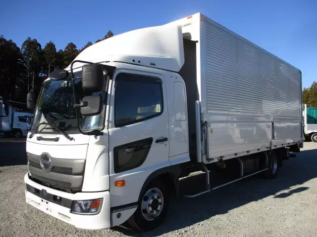 平成30年12月中古中型アルミバン・ウィング日野レンジャーの画像1