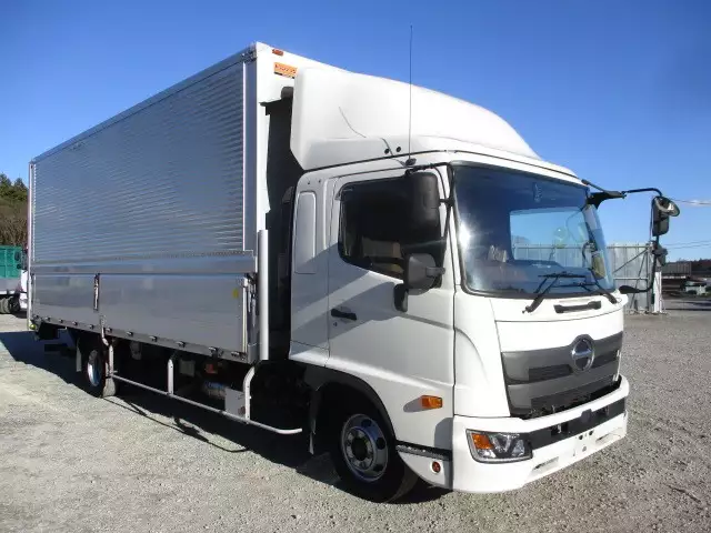 平成30年12月中古中型アルミバン・ウィング日野レンジャーの画像3