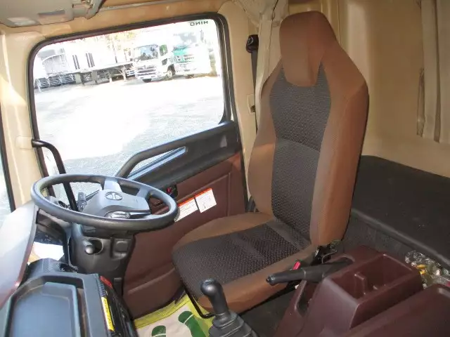 平成30年12月中古中型アルミバン・ウィング日野レンジャーの画像54
