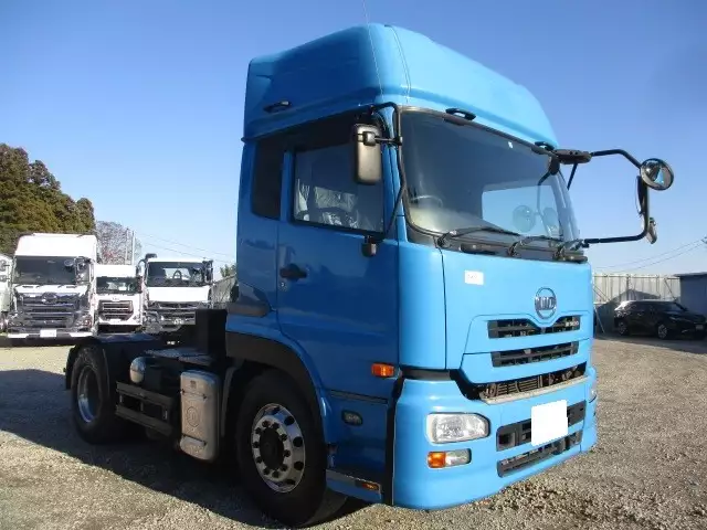 平成25年12月中古大型トラクタヘッド日産UD国産車その他の画像3