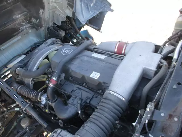 平成25年12月中古大型トラクタヘッド日産UD国産車その他の画像42