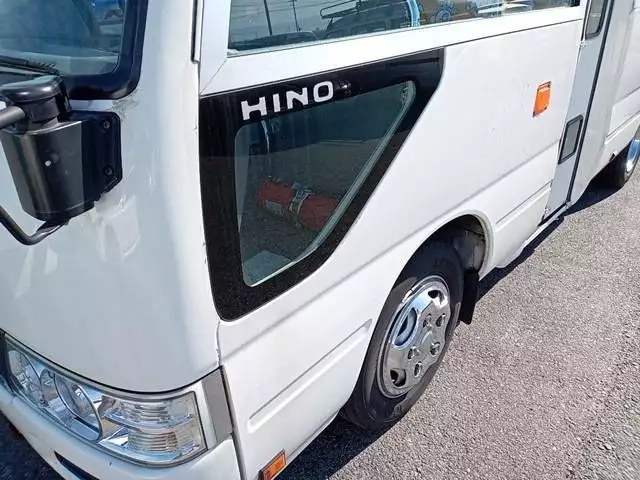 平成27年01月中古小型バス日野リエッセⅡの画像11