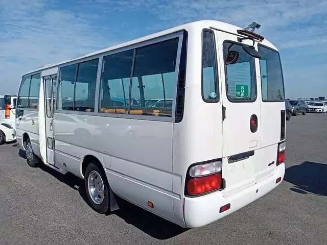 平成27年01月中古小型バス日野リエッセⅡの画像4