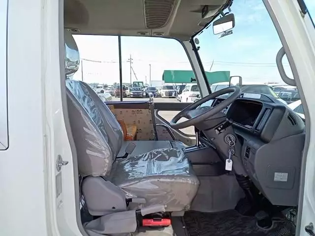 平成27年01月中古小型バス日野リエッセⅡの画像38