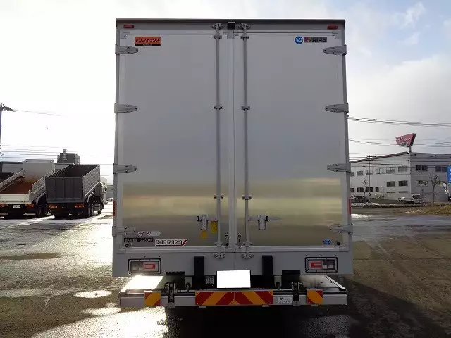 令和03年11月中古中型アルミバン・ウィング日野レンジャーの画像6