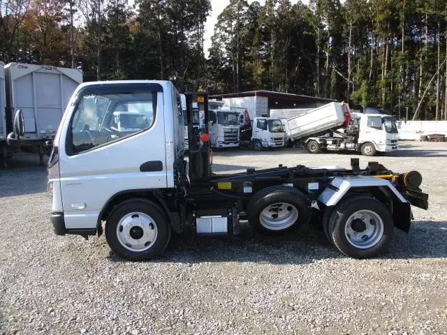 令和04年05月中古小型三菱ふそうキャンターの画像8