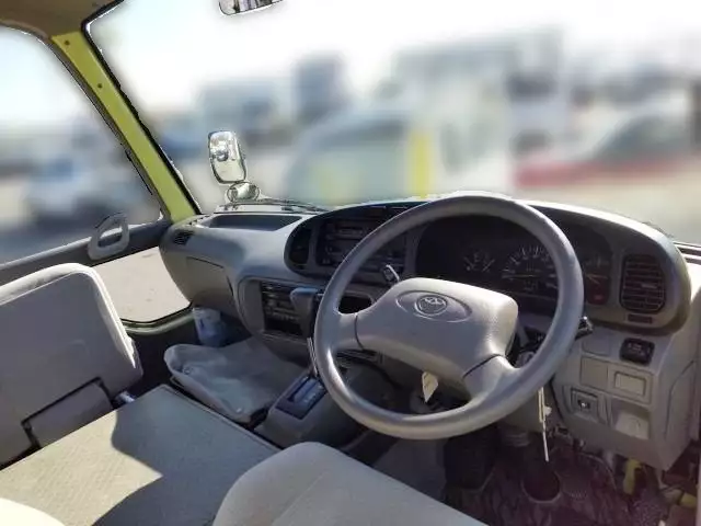 平成18年05月中古中型バストヨタコースターの画像5