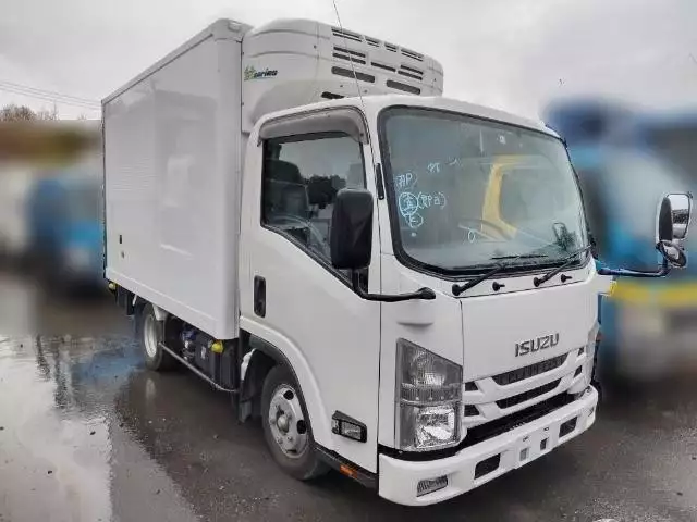 令和02年01月中古小型冷凍バン・ウィングいすゞの画像2