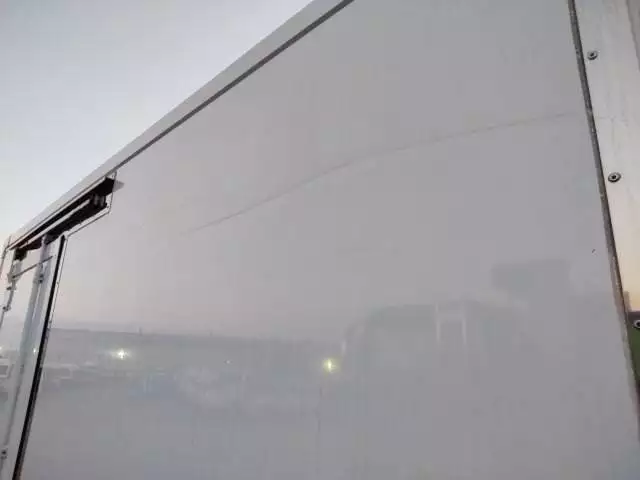 令和02年01月中古小型冷凍バン・ウィングいすゞの画像15