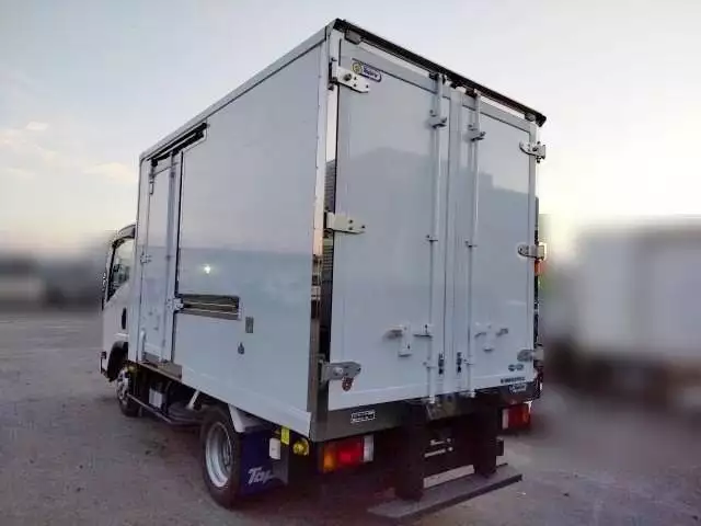 令和02年01月中古小型冷凍バン・ウィングいすゞの画像4