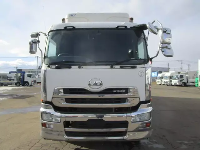 平成28年07月中古大型冷凍バン・ウィング日産UDクオンの画像2