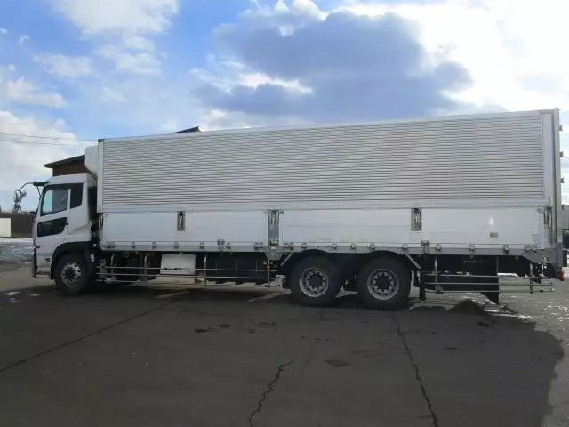 平成28年07月中古大型冷凍バン・ウィング日産UDクオンの画像5