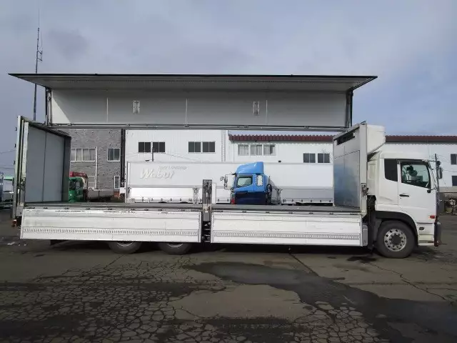 平成28年07月中古大型冷凍バン・ウィング日産UDクオンの画像6