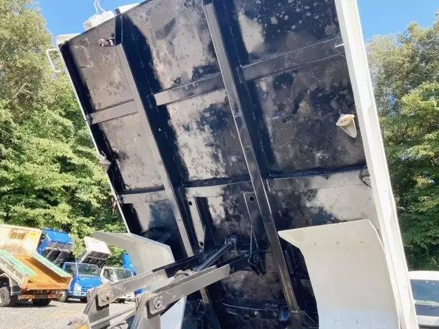 平成24年08月中古中型いすゞフォワードの画像15