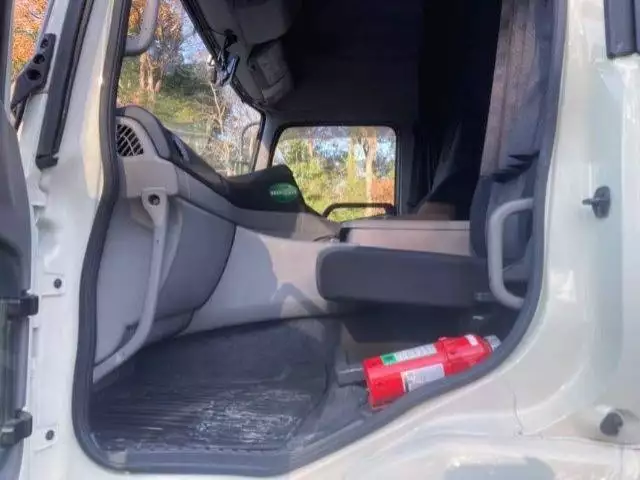 平成30年06月中古大型アルミバン・ウィング日産UDクオンの画像11