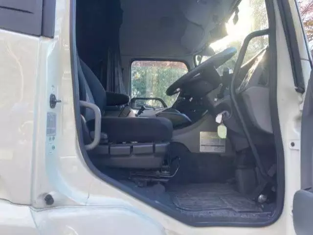 平成30年06月中古大型アルミバン・ウィング日産UDクオンの画像39