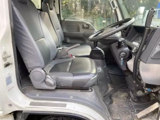 平成23年11月中古小型いすゞの画像42