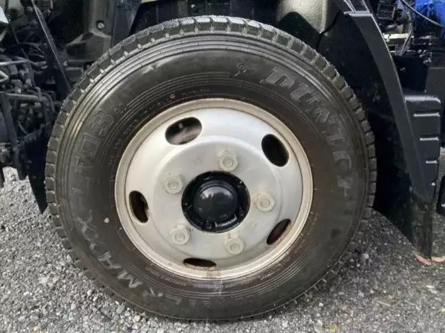 平成27年12月中古小型三菱ふそうキャンターの画像12