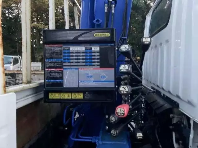 平成27年12月中古小型三菱ふそうキャンターの画像20