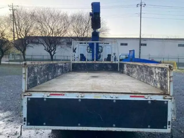 平成27年12月中古小型三菱ふそうキャンターの画像24