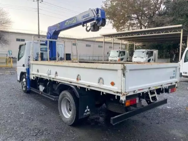 平成27年12月中古小型三菱ふそうキャンターの画像4