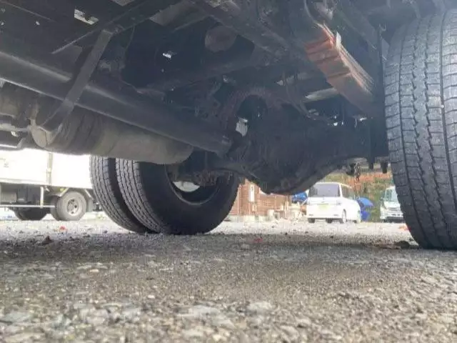 平成27年12月中古小型三菱ふそうキャンターの画像38