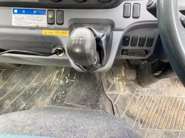 平成27年12月中古小型三菱ふそうキャンターの画像45