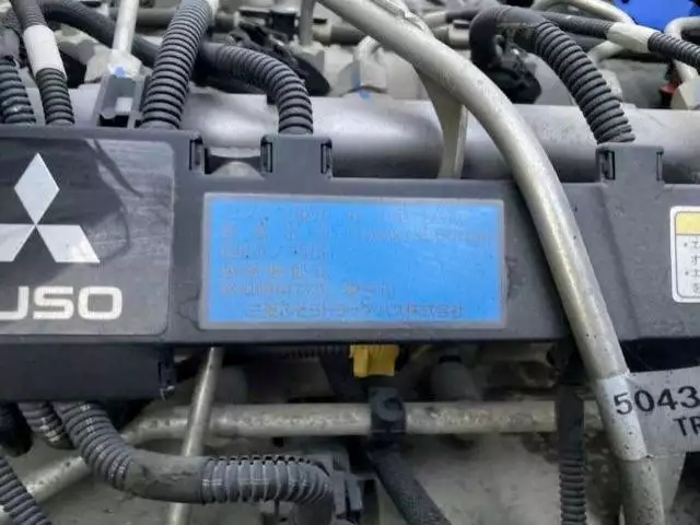 平成27年12月中古小型三菱ふそうキャンターの画像7